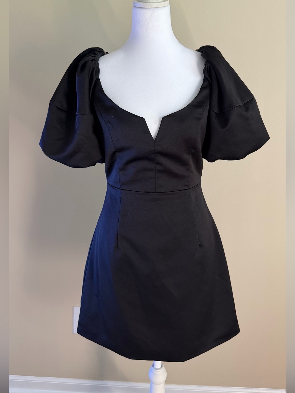 DO+BE Black Puff-Sleeve V-Notch Mini Dress